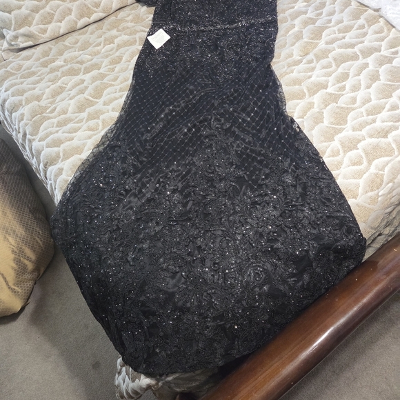 Marsoni by Colors Women's Formal Elegant Black Off-Shoulder Evening Gown Prom - Picture 4 of 5